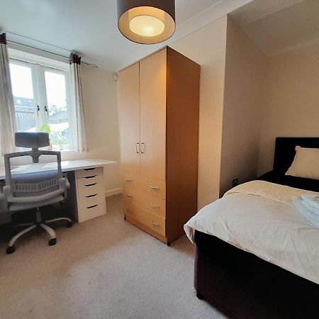 Private Rooms In A Shared House In Oxford - Host Lives In The Property Экстерьер фото